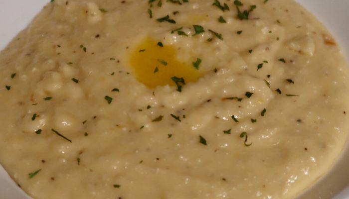 Smoked Gouda & Cheddar Cheese Grits Recipe