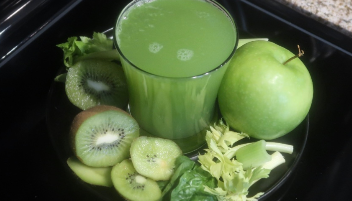 Celery Kiwi Green Juice Recipe