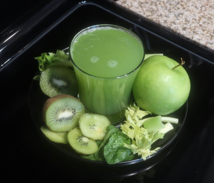 Celery Kiwi Green Juice Recipe