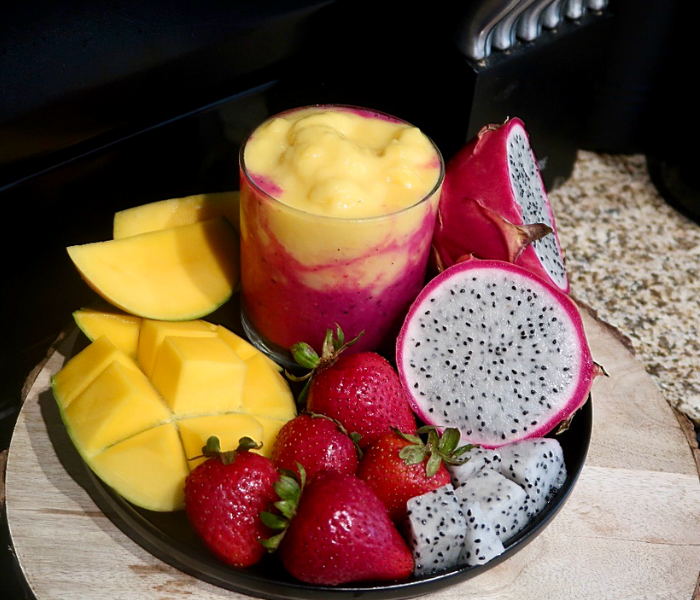 Mango Dragon Fruit Smoothie