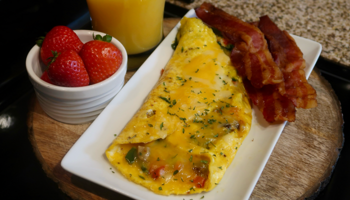 Cheesy Veggie Omelet